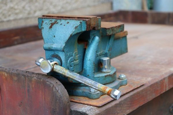 blue bench vise